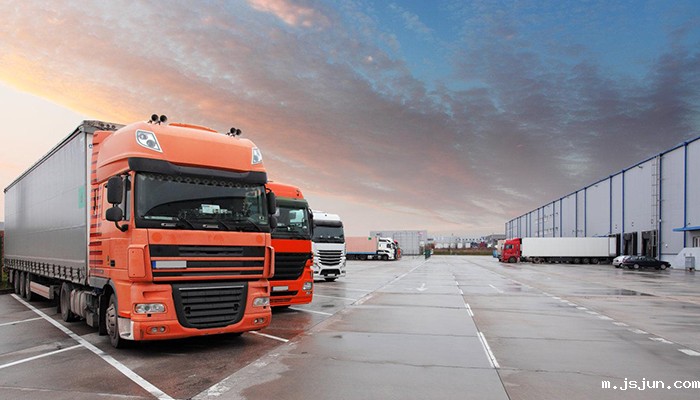 1725588800452863.jpg 70.jpg